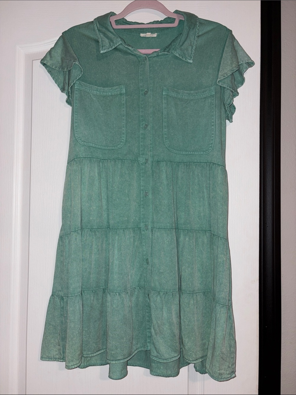 Women’s ' Green Button-Front Tiered Dress